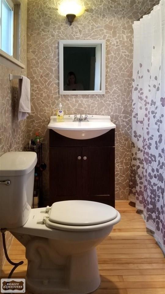 Meier St, Roseville, MI 48066