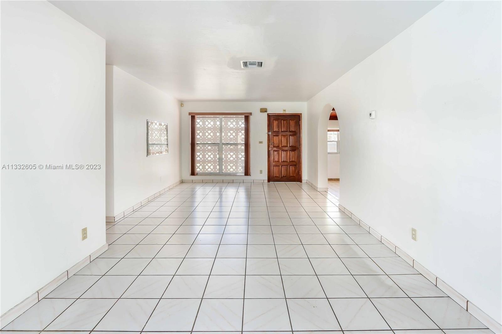 Sw 92nd Pl, Miami, FL 33165
