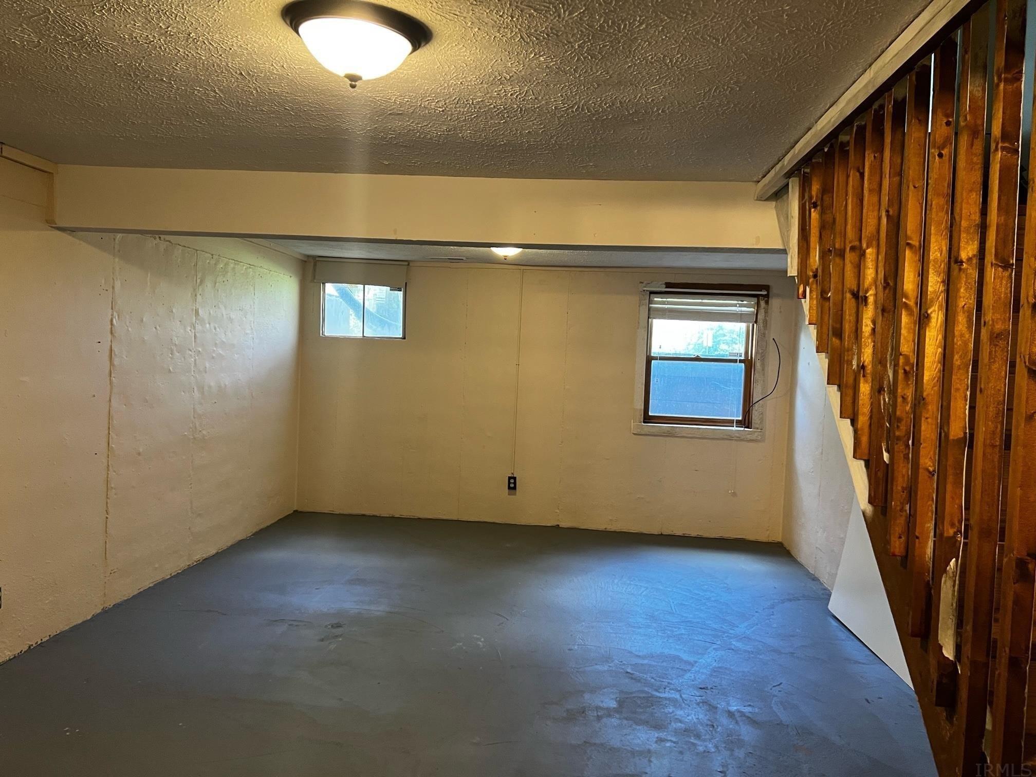E Graham Pl, Bloomington, IN 47401