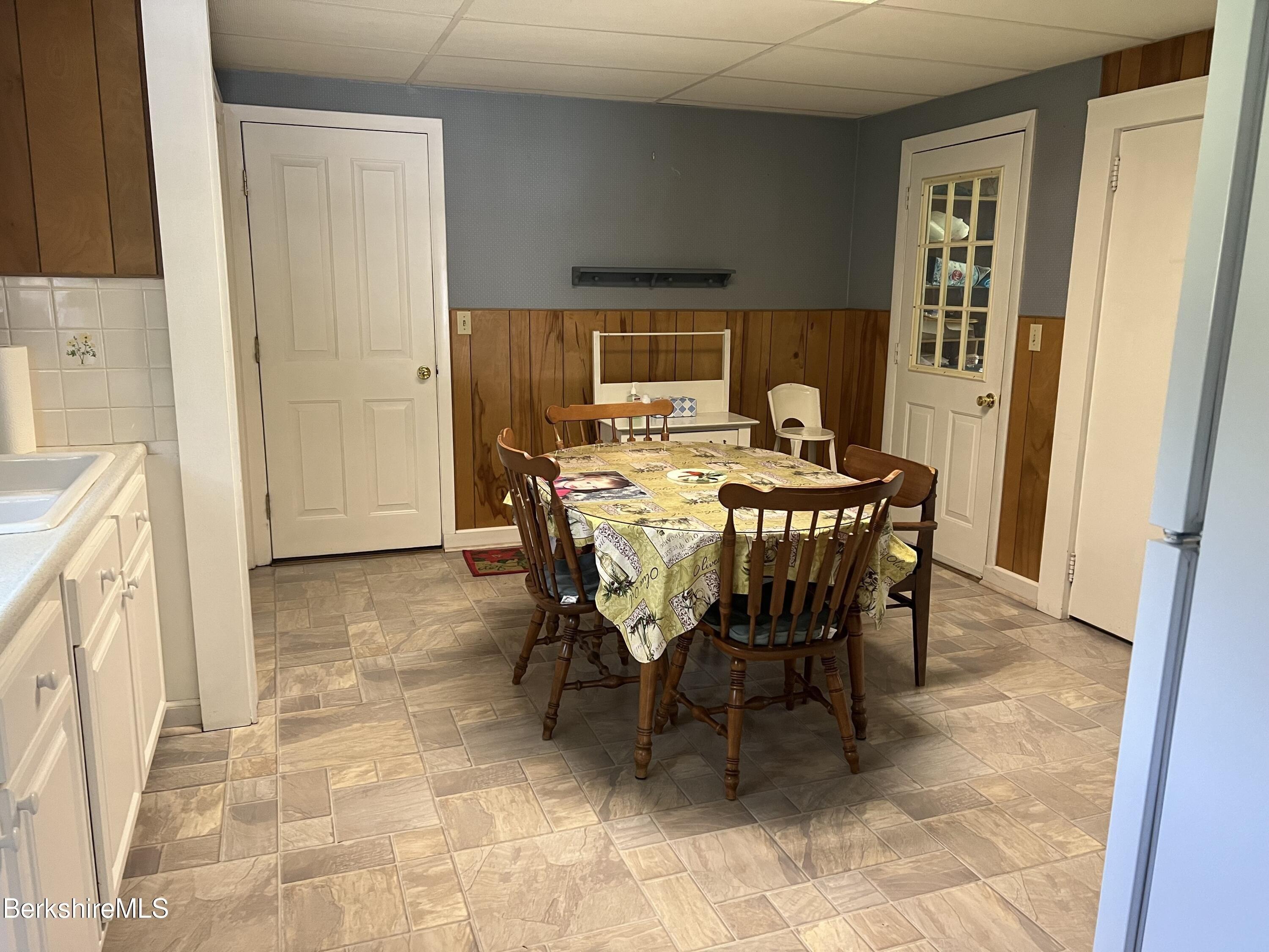 Fairview St, Lee, MA 01238