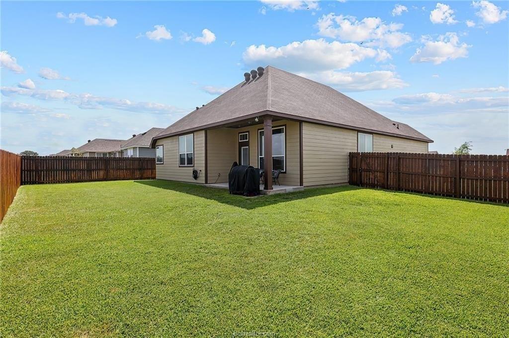Viva Rd, Bryan, TX 77807