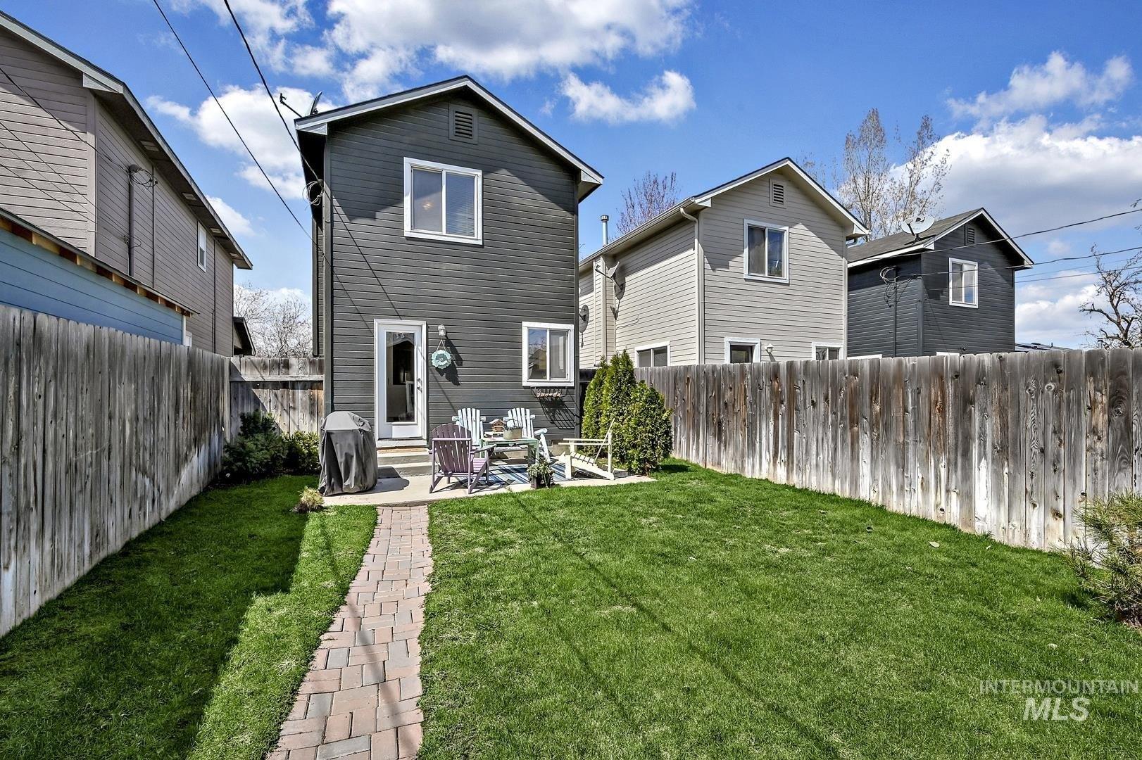 S Pacific St, Boise, ID 83705