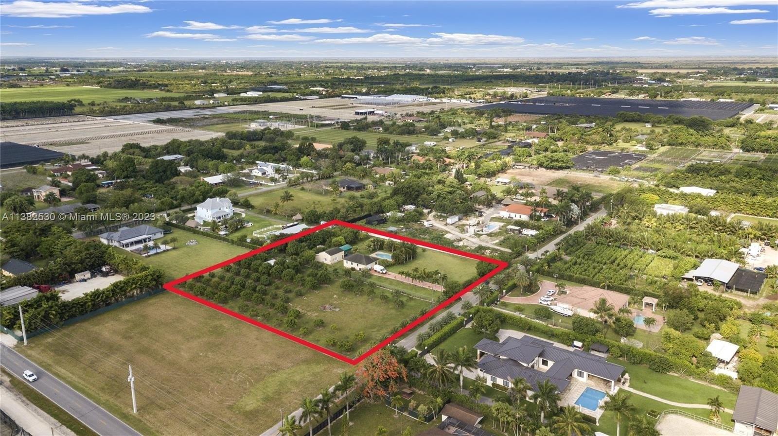 Sw 212th St, Miami, FL 33187