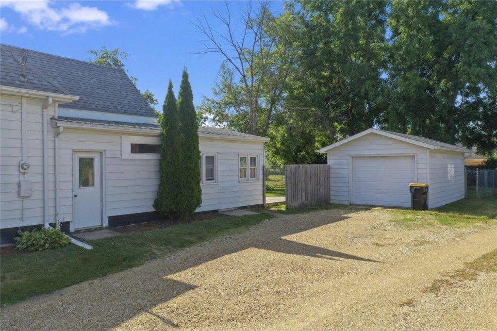 5th St Ne, Stewartville, MN 55976