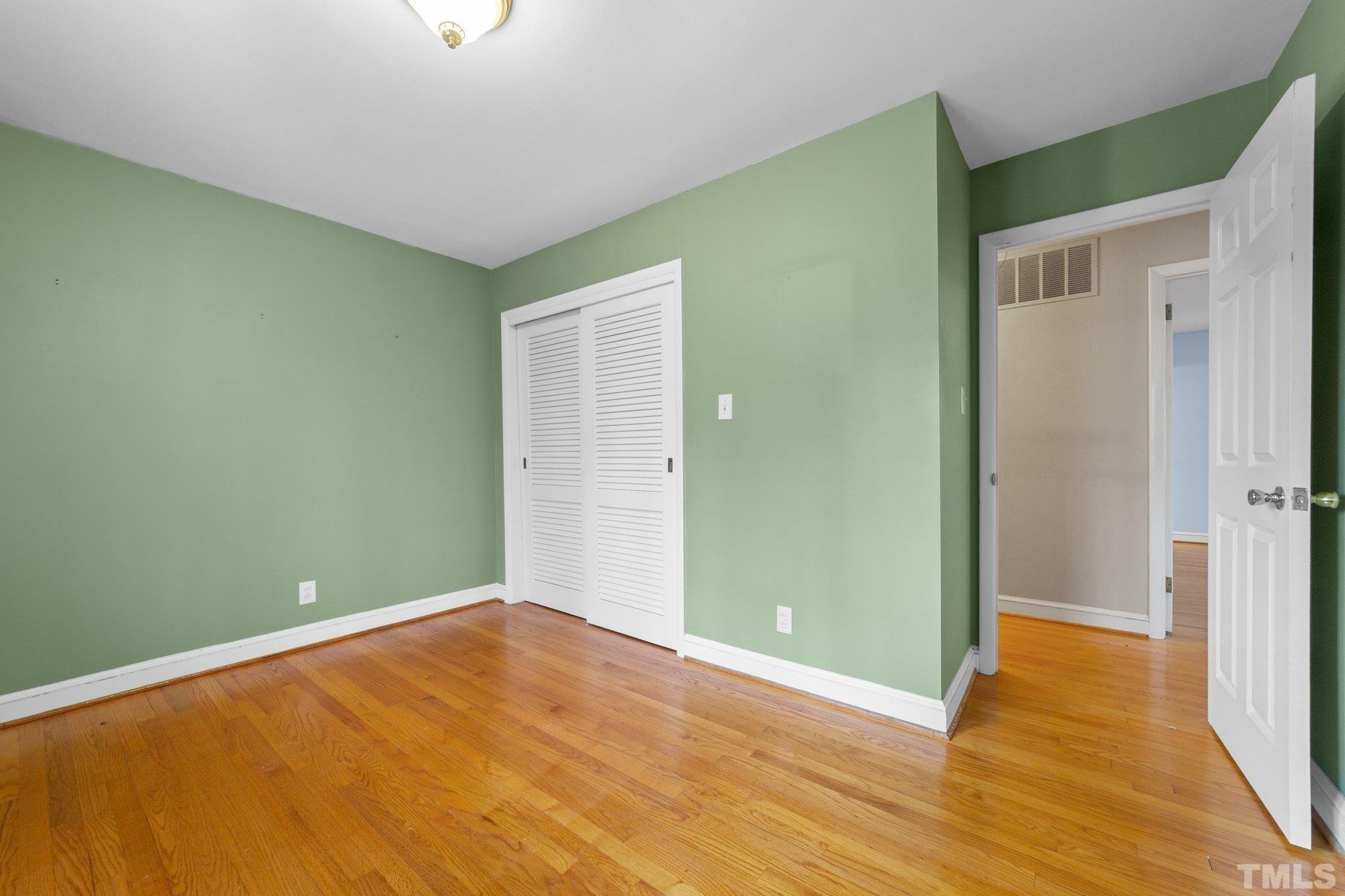 Wesley Ct, Chapel Hill, NC 27516
