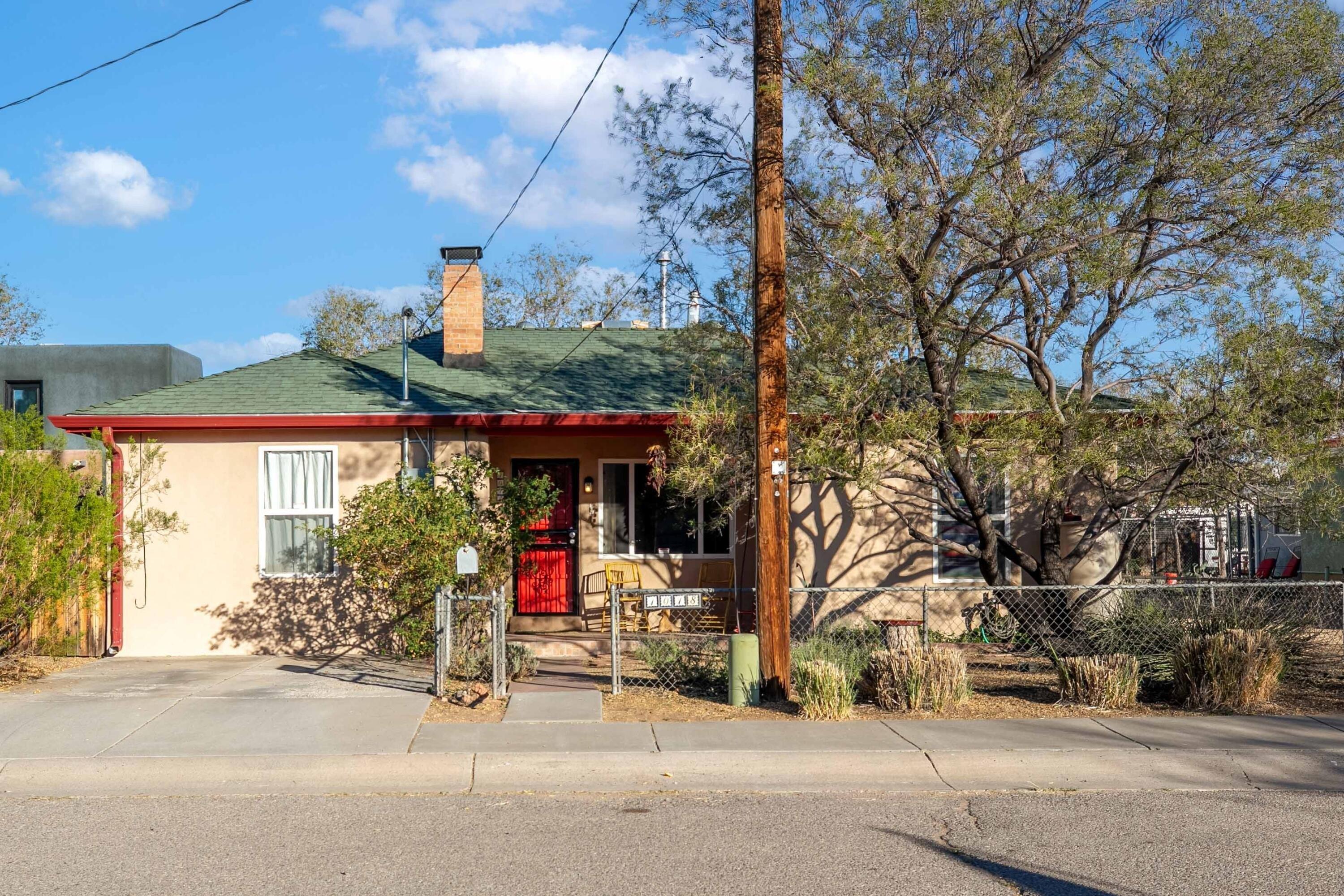 21st St Nw, Albuquerque, NM 87104