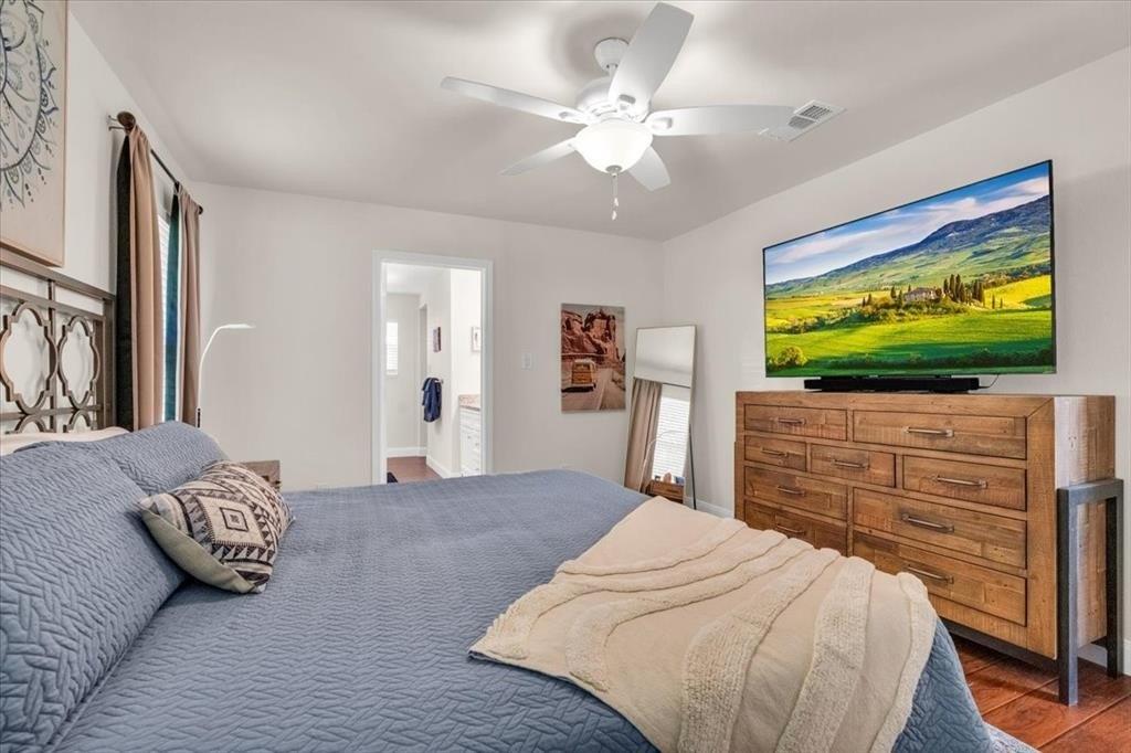 W Elm St, Whitewright, TX 75491