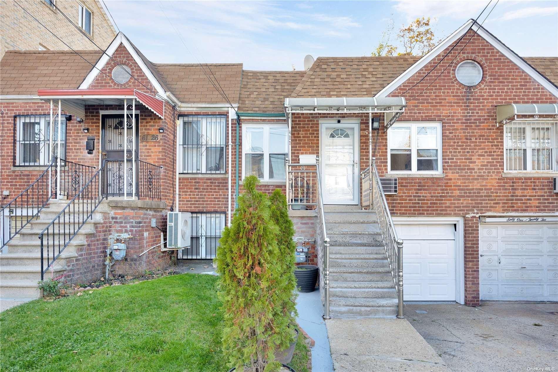 157th St, Flushing, NY 11367