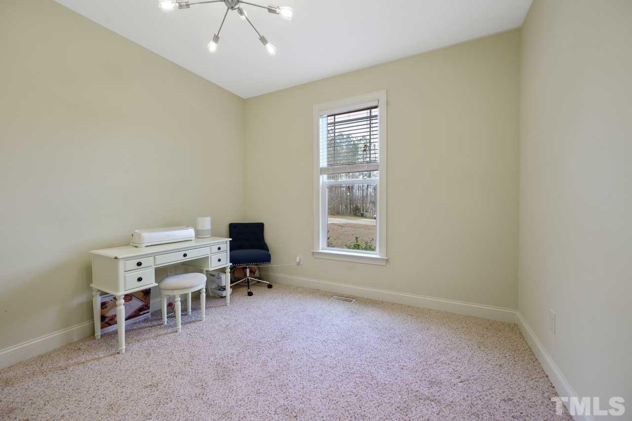 Copper Creek Dr, Youngsville, NC 27596