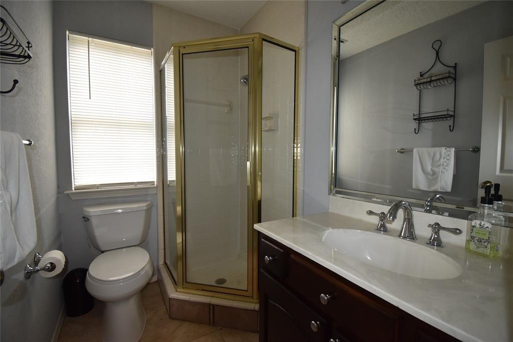 Matterhorn Dr, Bedford, TX 76021