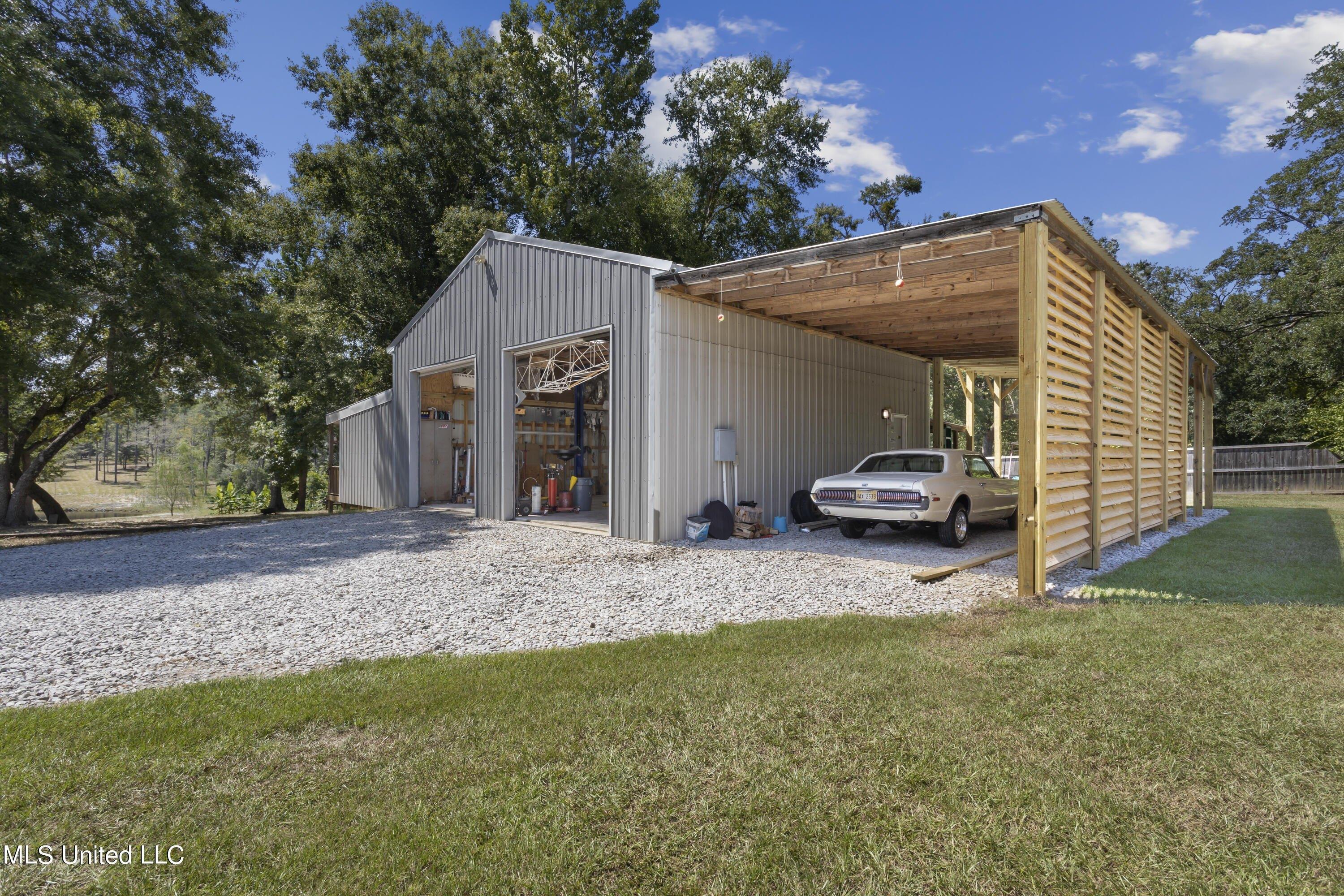 Jim Byrd Rd, Biloxi, MS 39532
