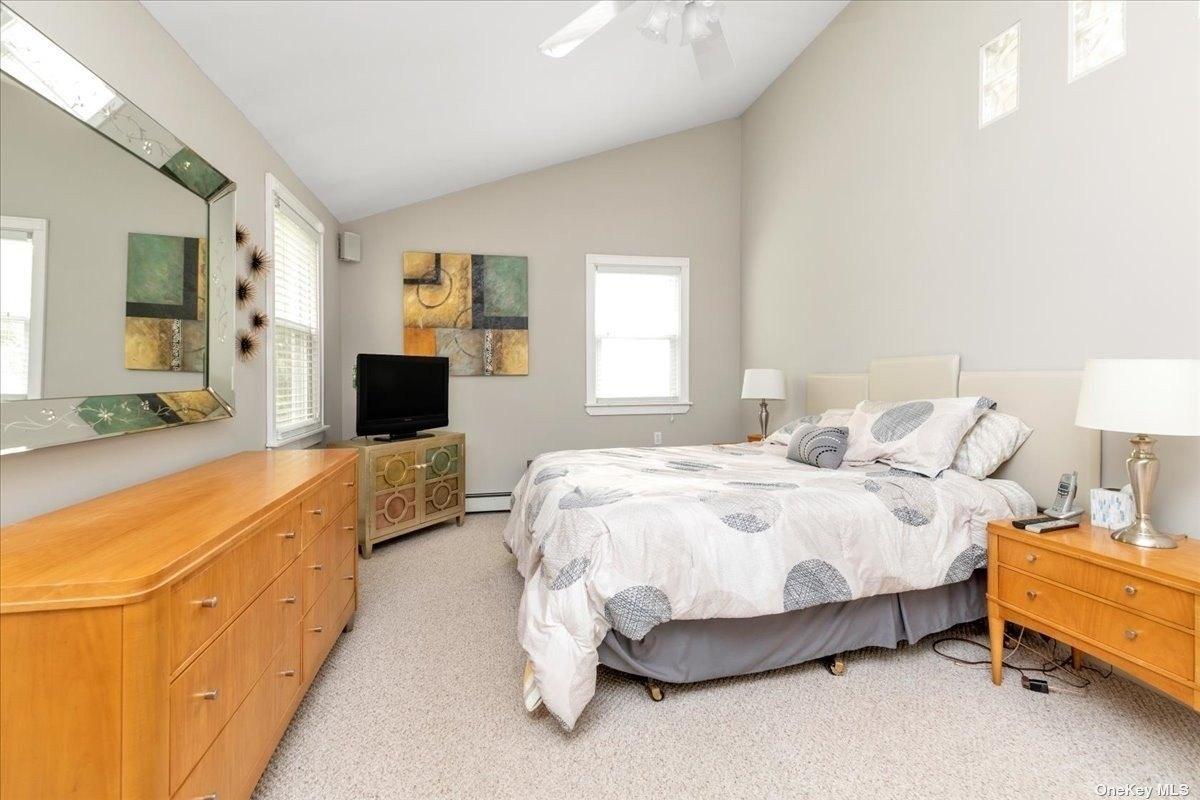 Avenue B, West Babylon, NY 11704