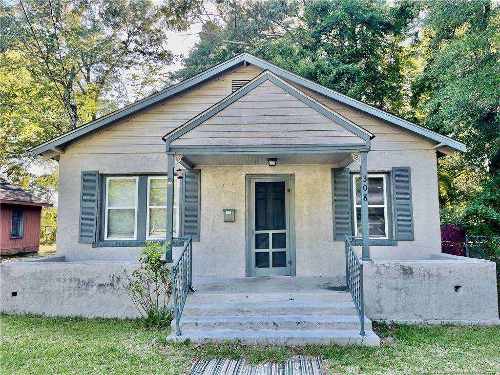 Highland Ave, Fayetteville, NC 28305