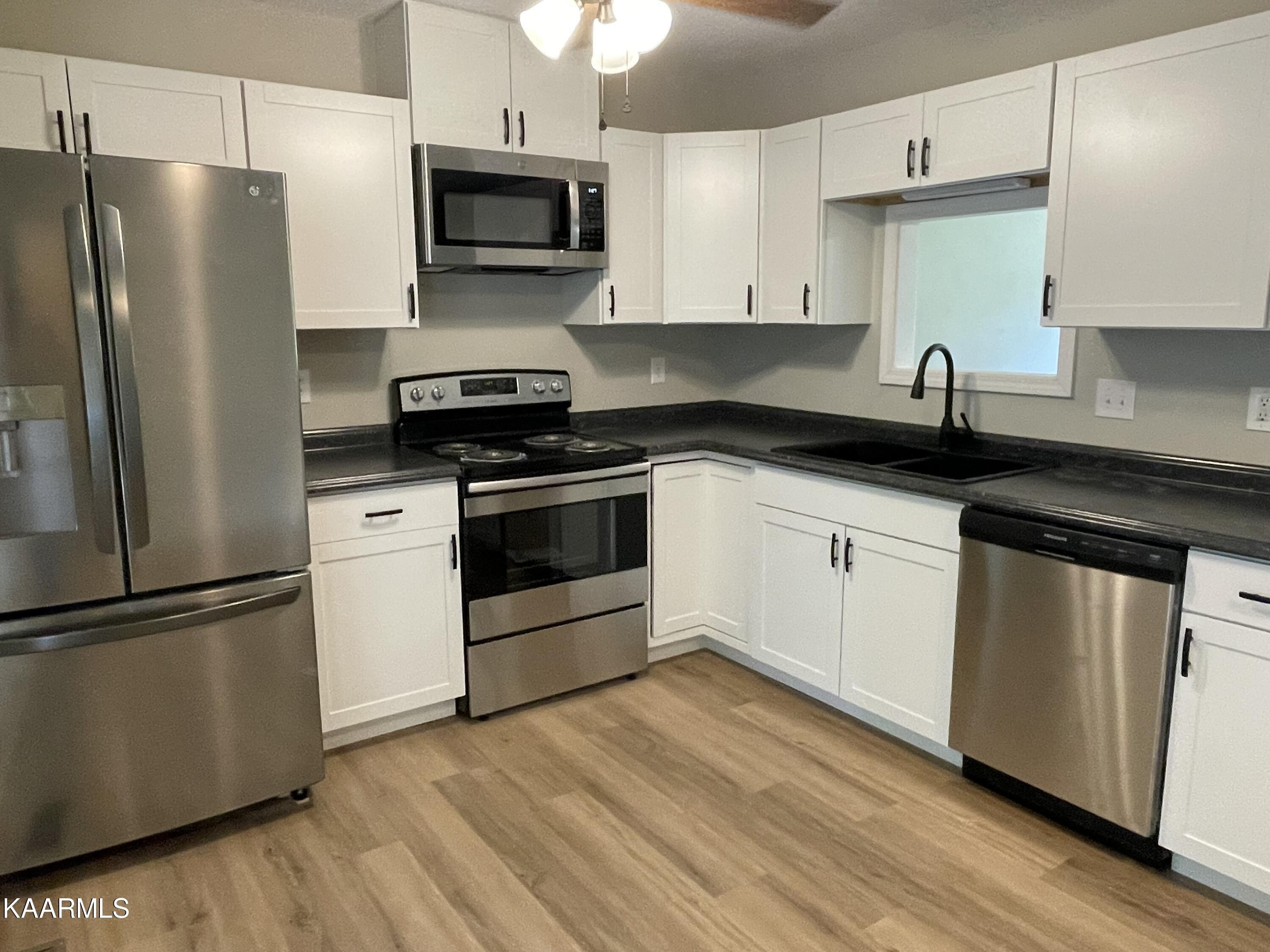 Tewksbury Dr, Knoxville, TN 37921