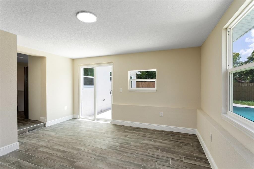 Liverpool Blvd, Orlando, FL 32807