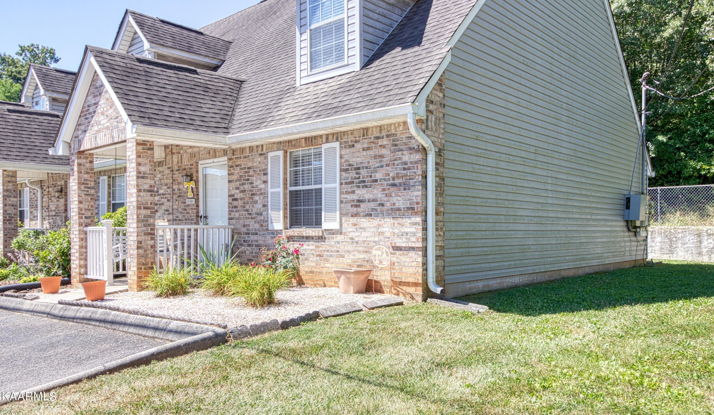 Blinken St, Knoxville, TN 37932