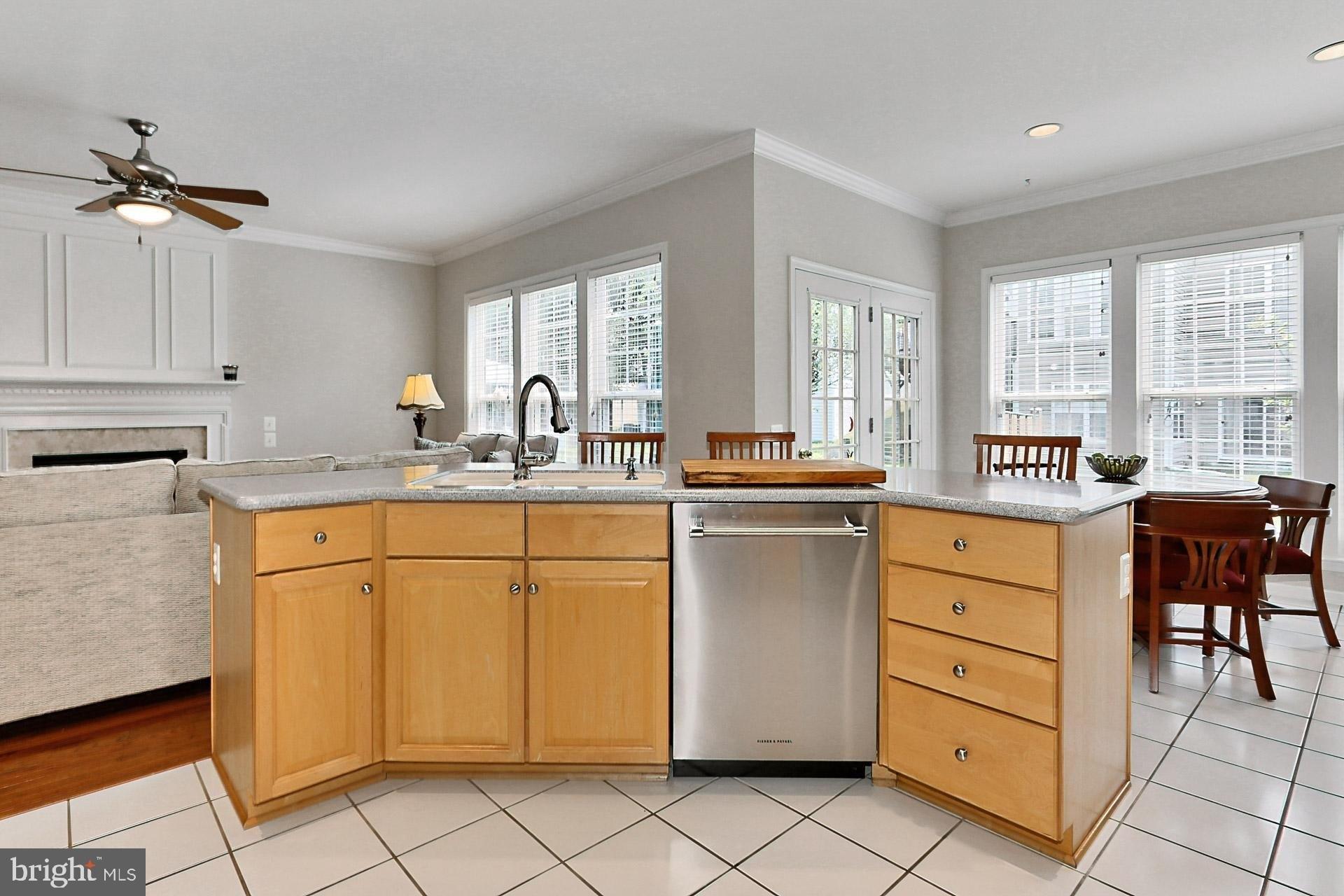 Smooth Stone Pl, Haymarket, VA 20169