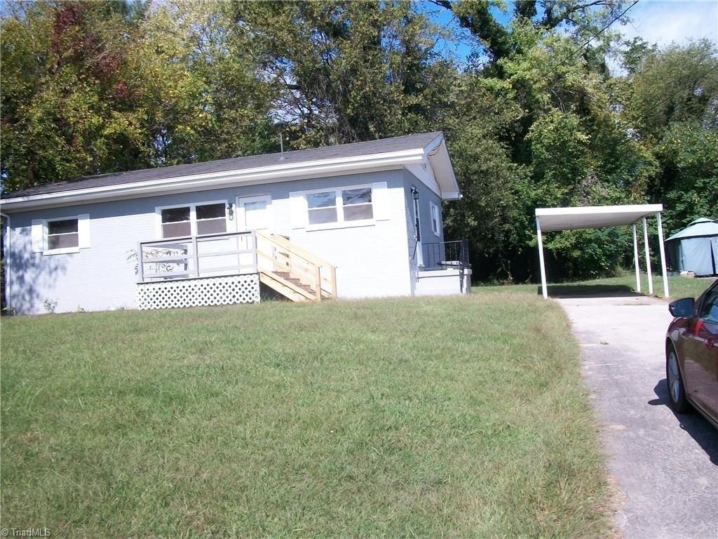 Early Ave, Eden, NC 27288