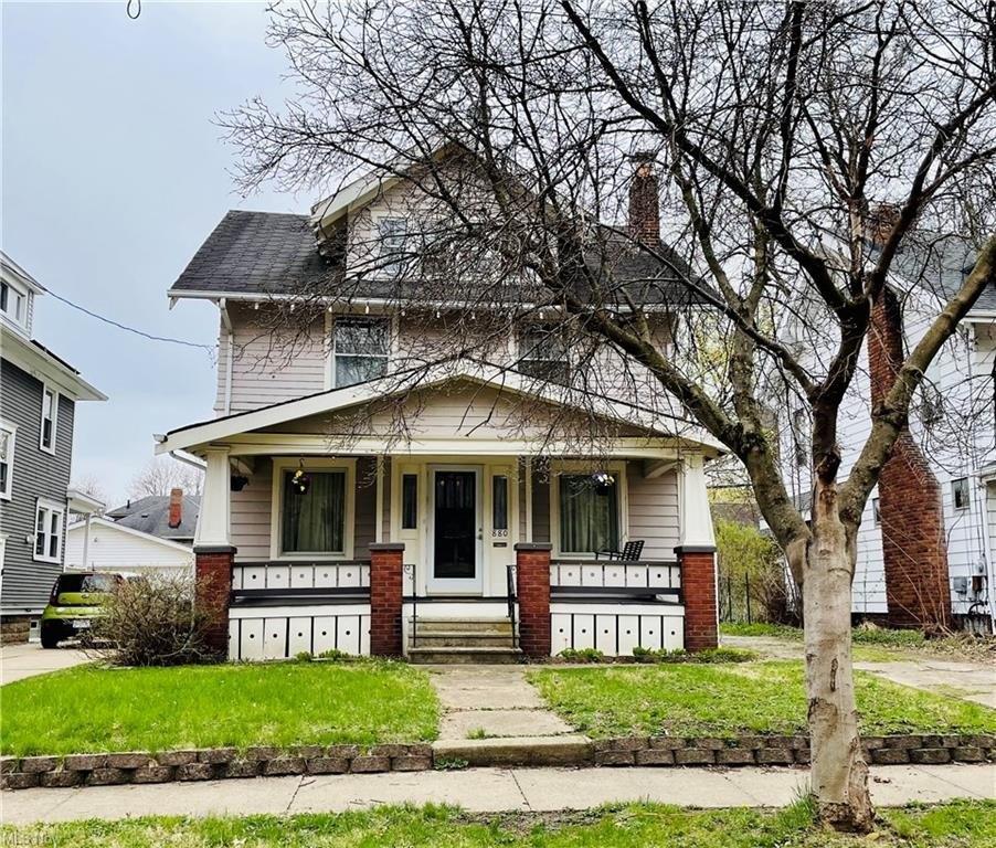 Elmore Ave, Akron, OH 44302