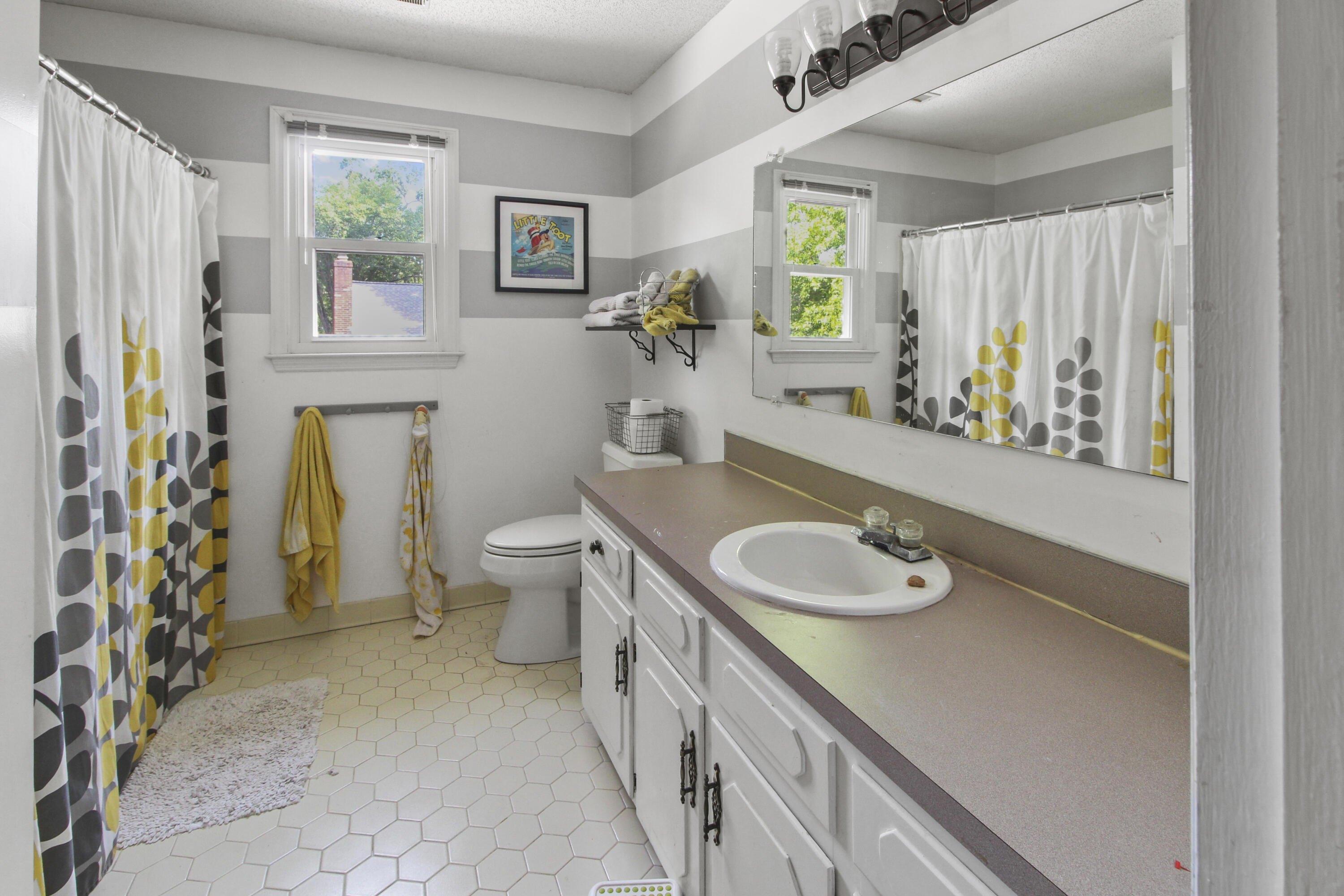 Monte Sano Dr, Hanahan, SC 29410