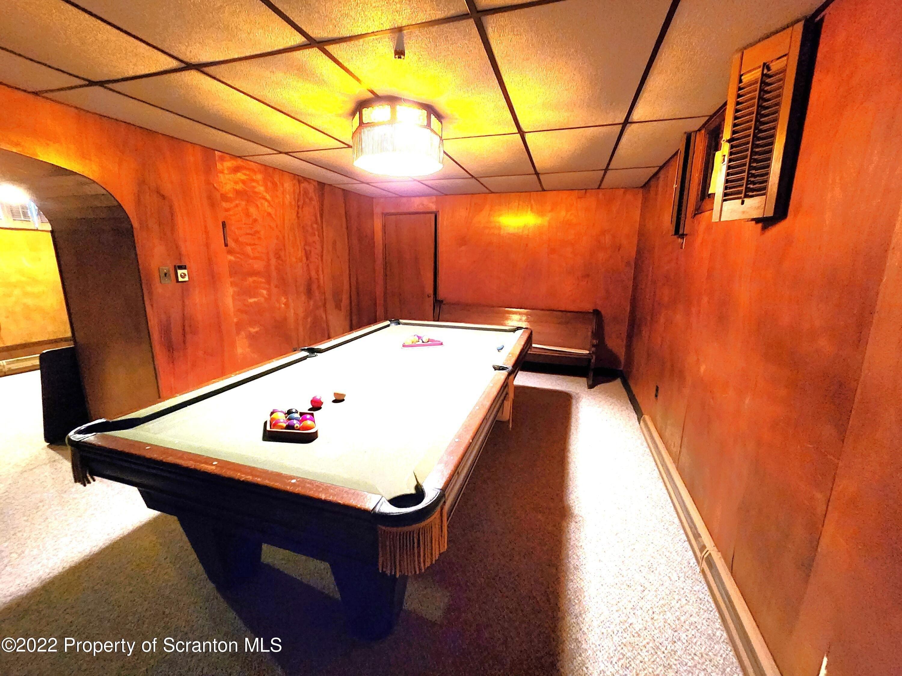 Adams Ave, Scranton, PA 18509
