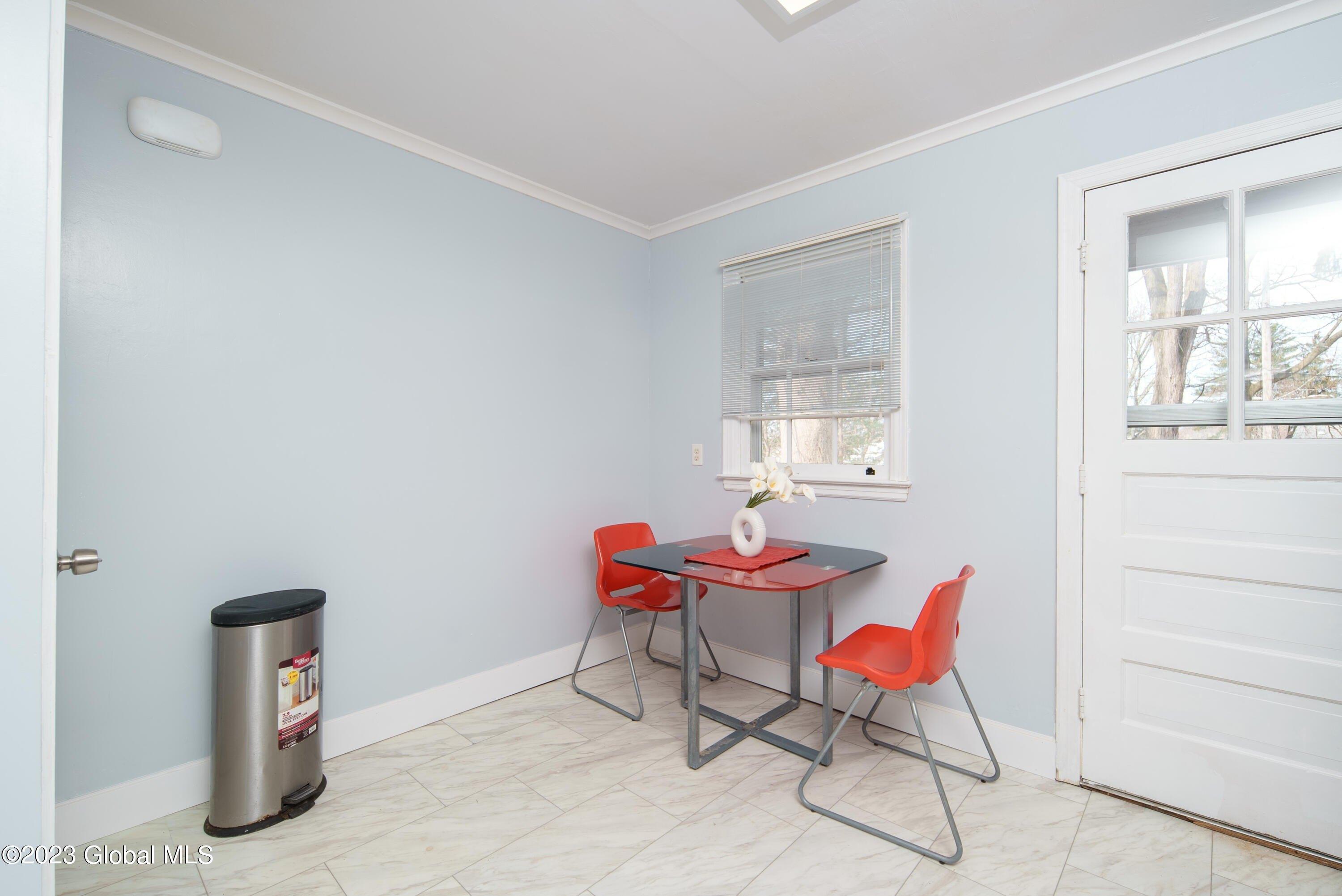 Oxford Rd, Albany, NY 12203