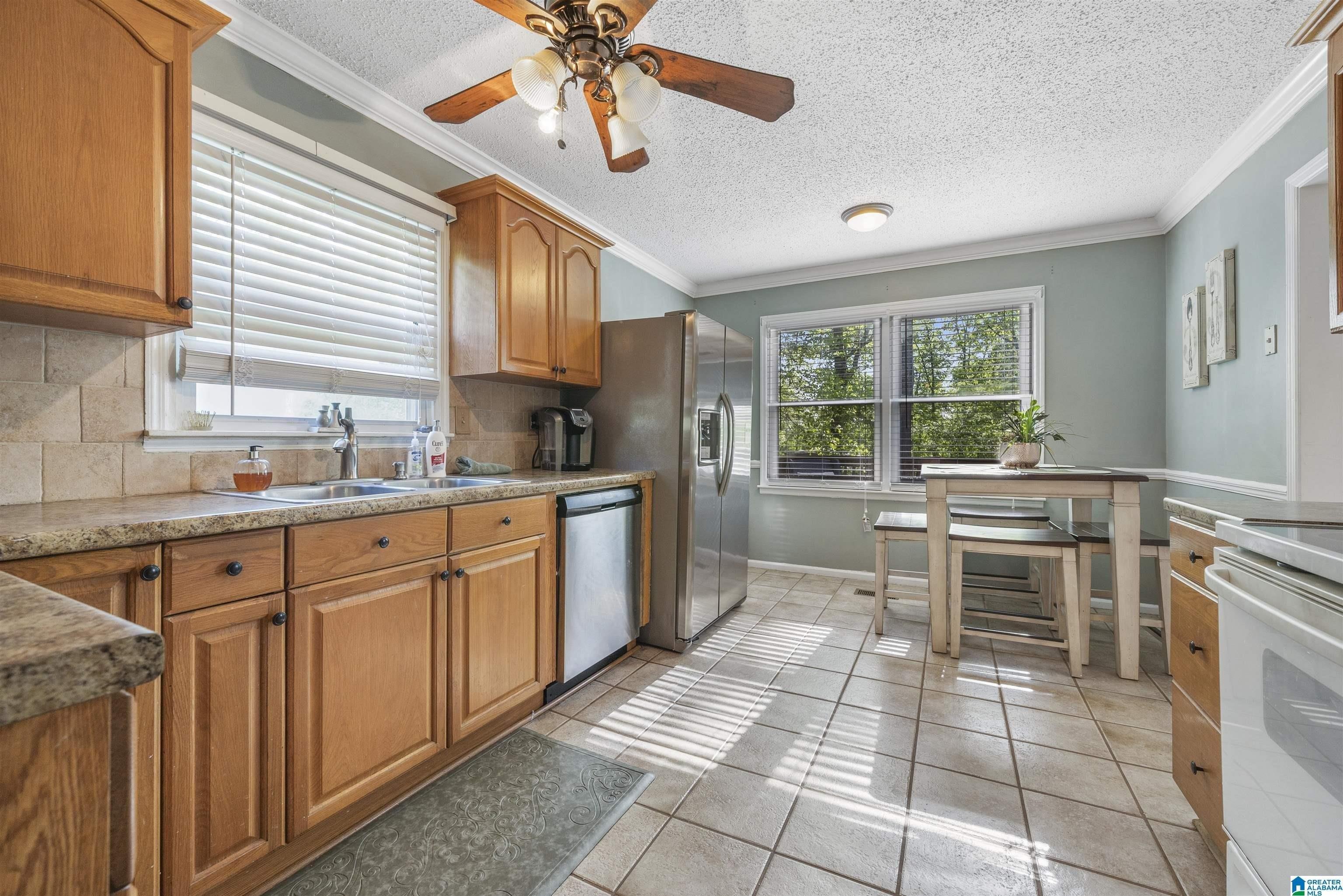Wooddale Ln, Pelham, AL 35124