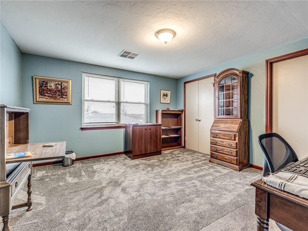 Whispering Hollow Dr, Oklahoma City, OK 73142