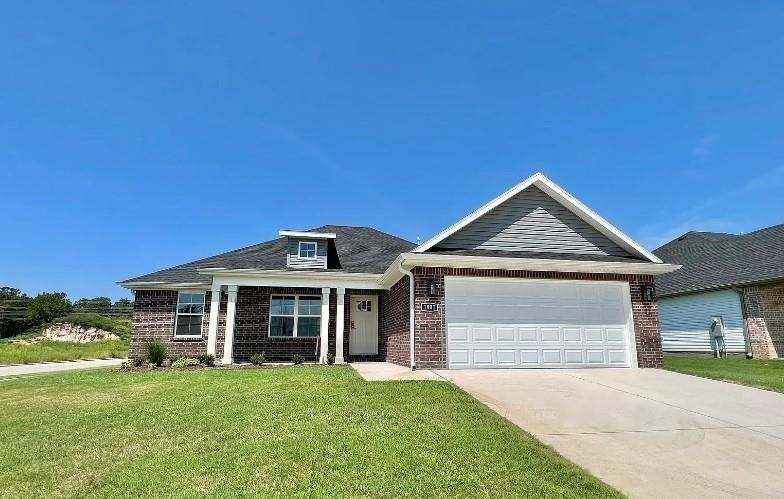 E Hudson Dr, Siloam Springs, AR 72761