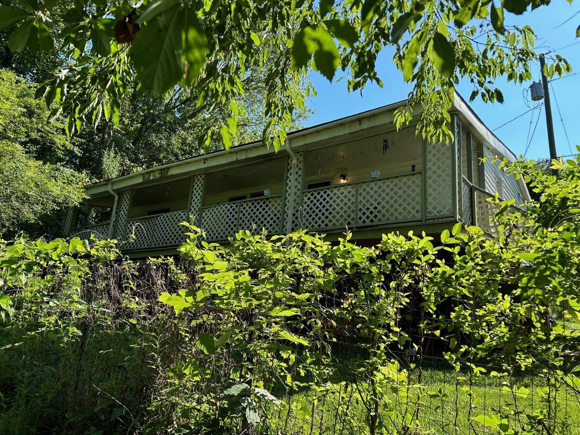 Tolley Ln, Erwin, TN 37650