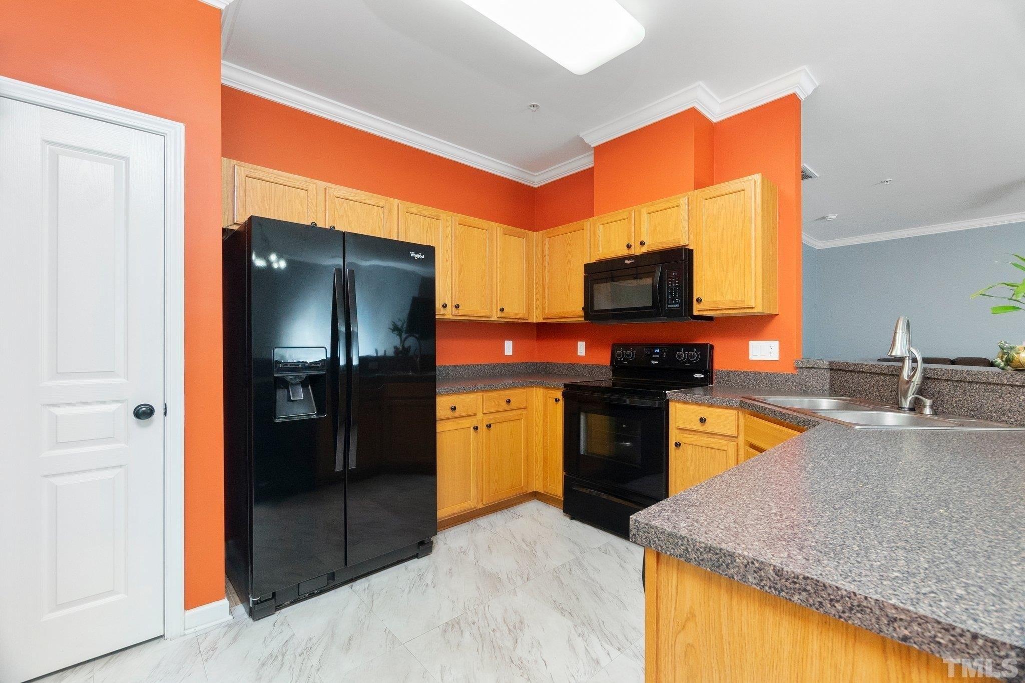 Hollister Hills Dr, Raleigh, NC 27616