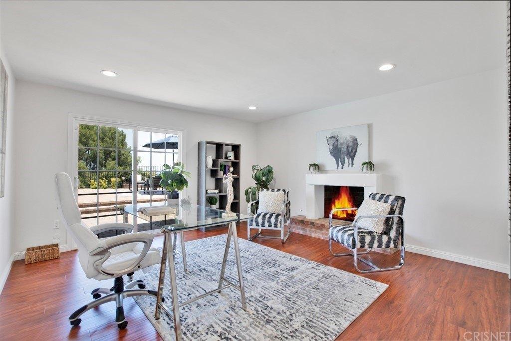 De Kalb Dr, Calabasas, CA 91302