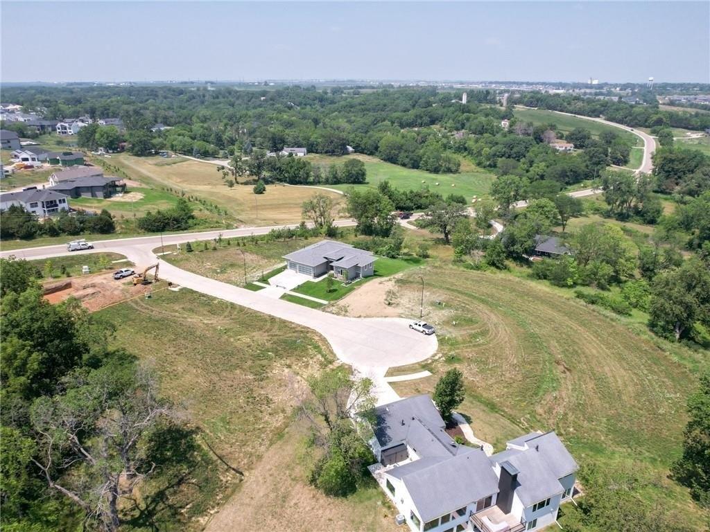 Eldorado Ct, Waukee, IA 50263