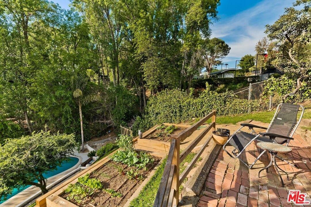 Canton Dr, Studio City, CA 91604