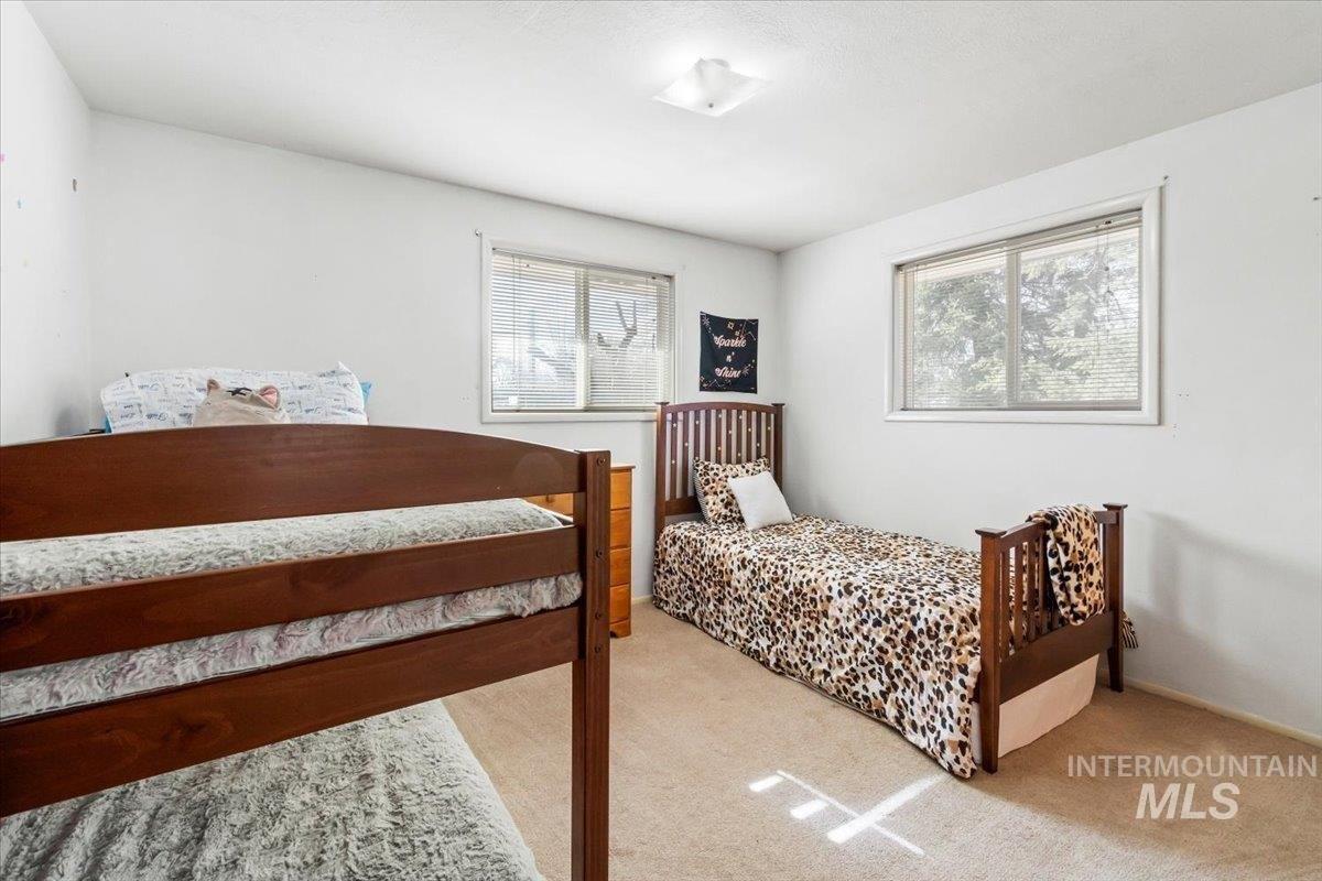 N Ustick Cir, Boise, ID 83704