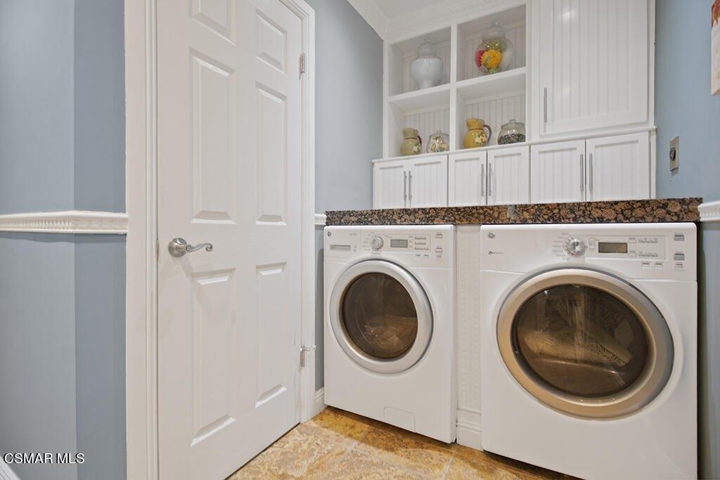 Woodlake Ave, West Hills, CA 91304