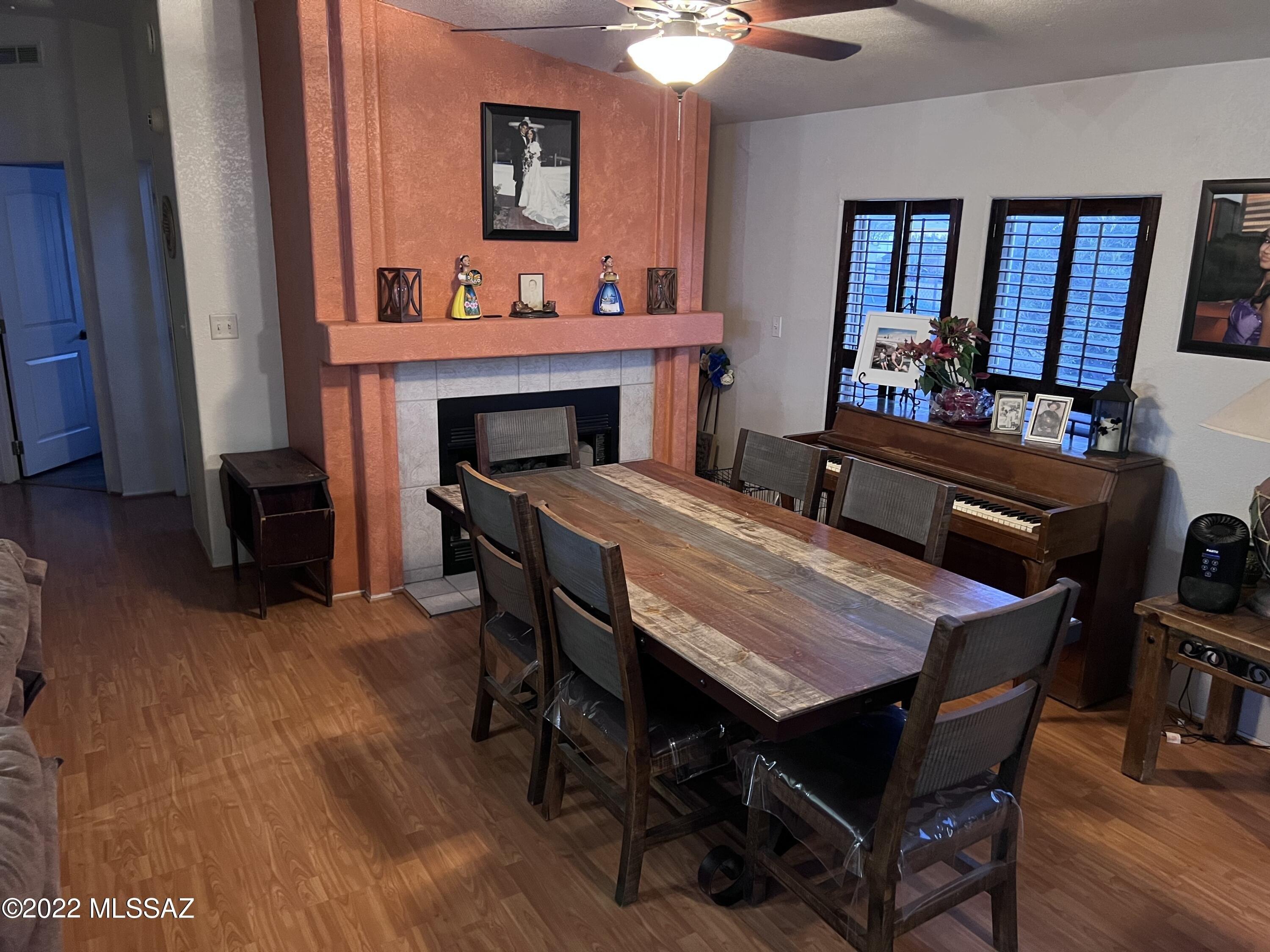 S Leonard Ave, Tucson, AZ 85735