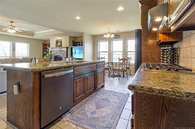 W Kent St, Broken Arrow, OK 74012
