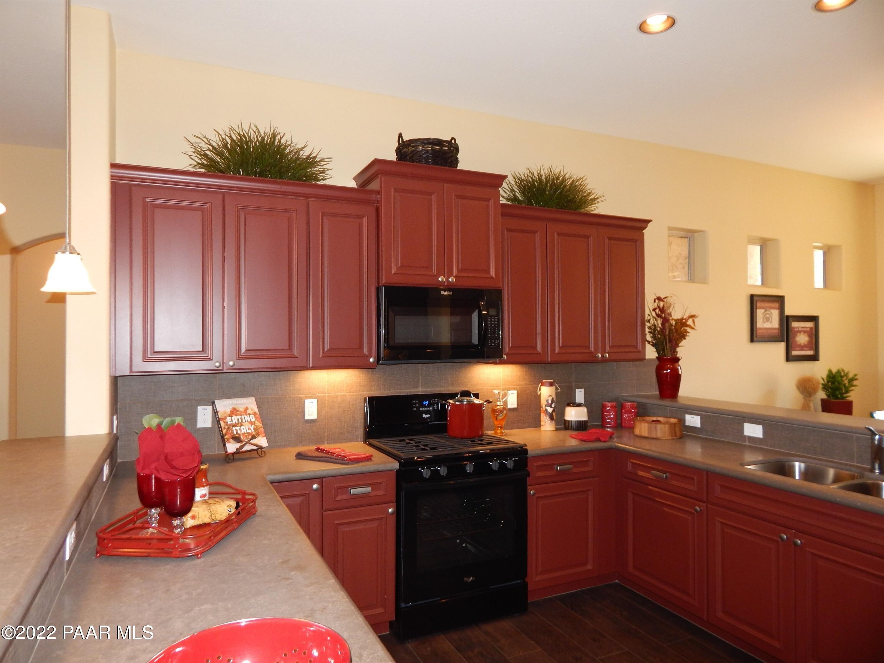 N Combs Ct, Prescott Valley, AZ 86314