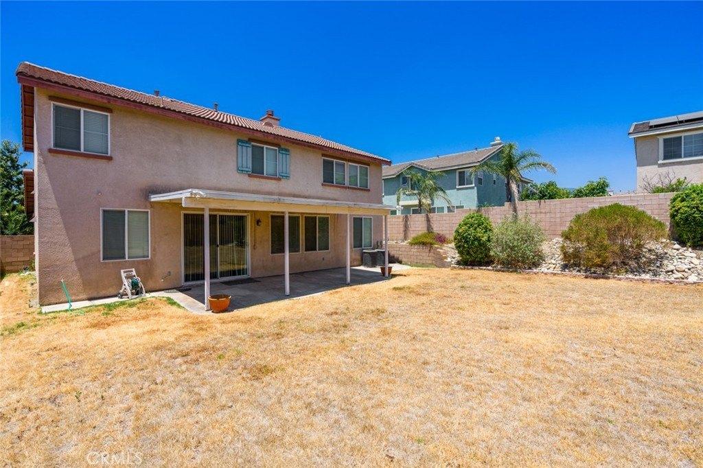 Red Bluff Ln, Fontana, CA 92336
