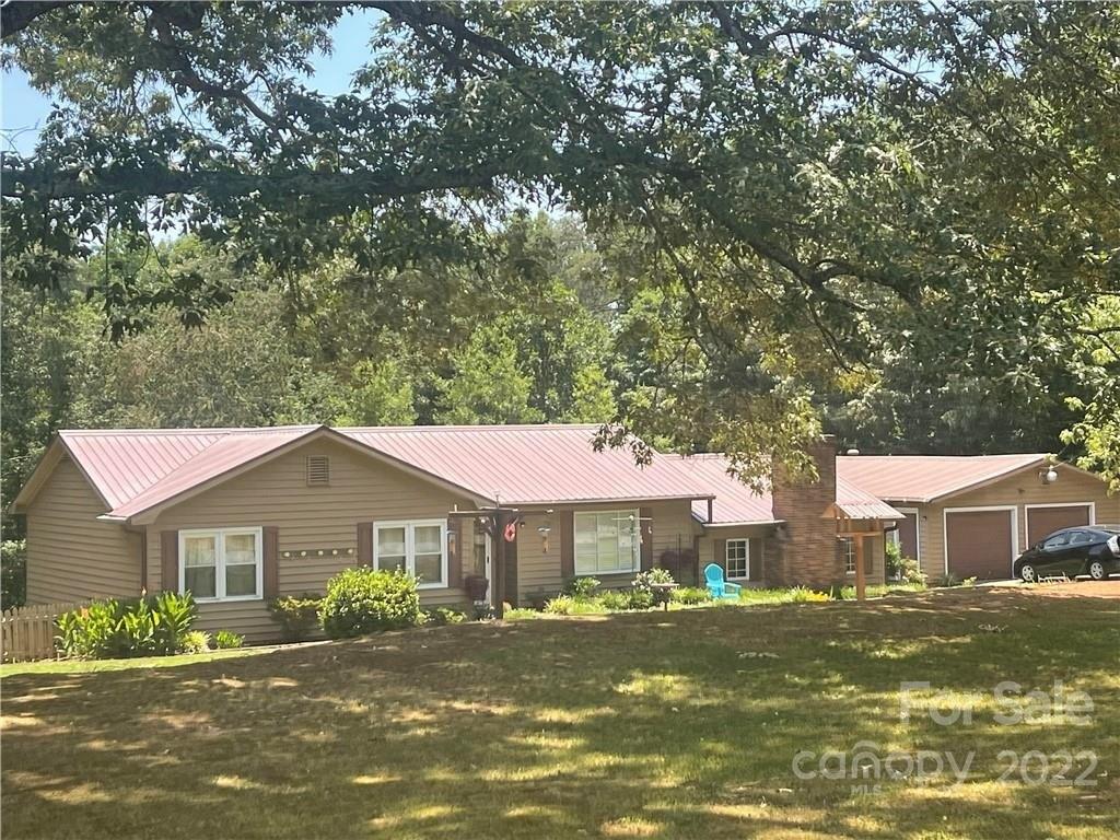 Sandy Creek Dr, Gastonia, NC 28052