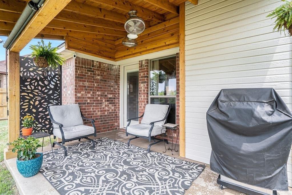 Roadrunner Dr, Weatherford, TX 76088