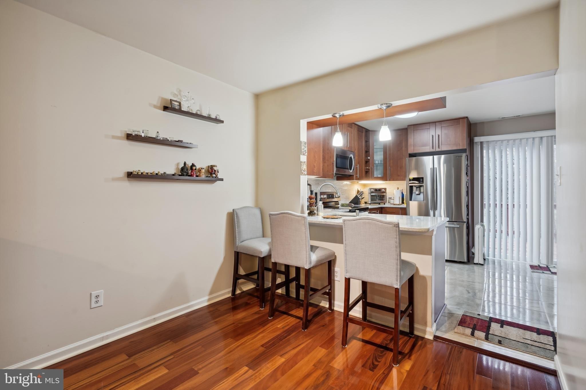 Woodlawn Manor Ct, Alexandria, VA 22309