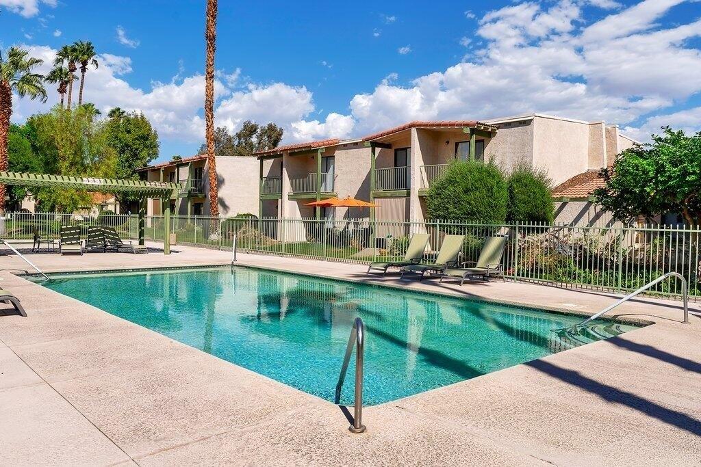 Lakeview Cir, Cathedral City, CA 92234