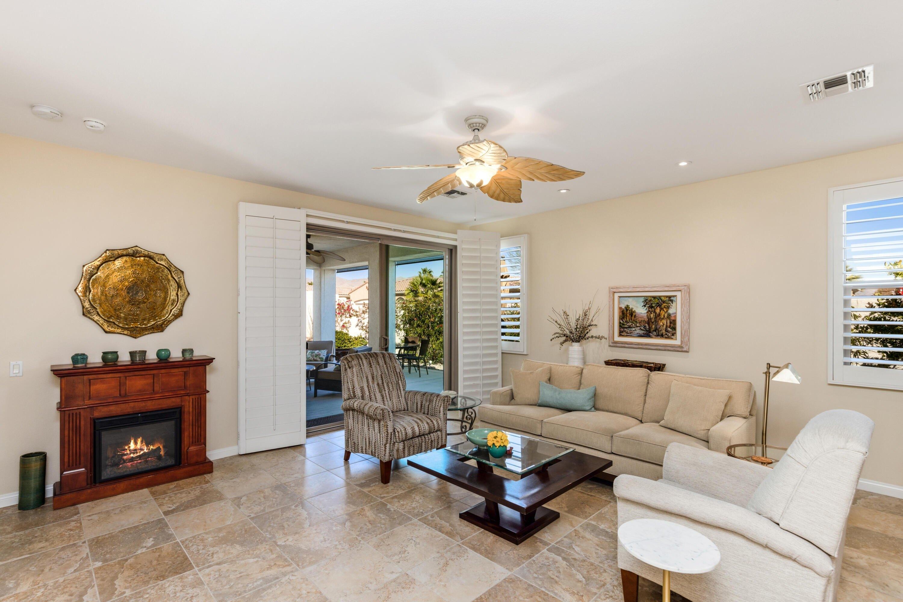 Avenida Camarillo, Indio, CA 92203