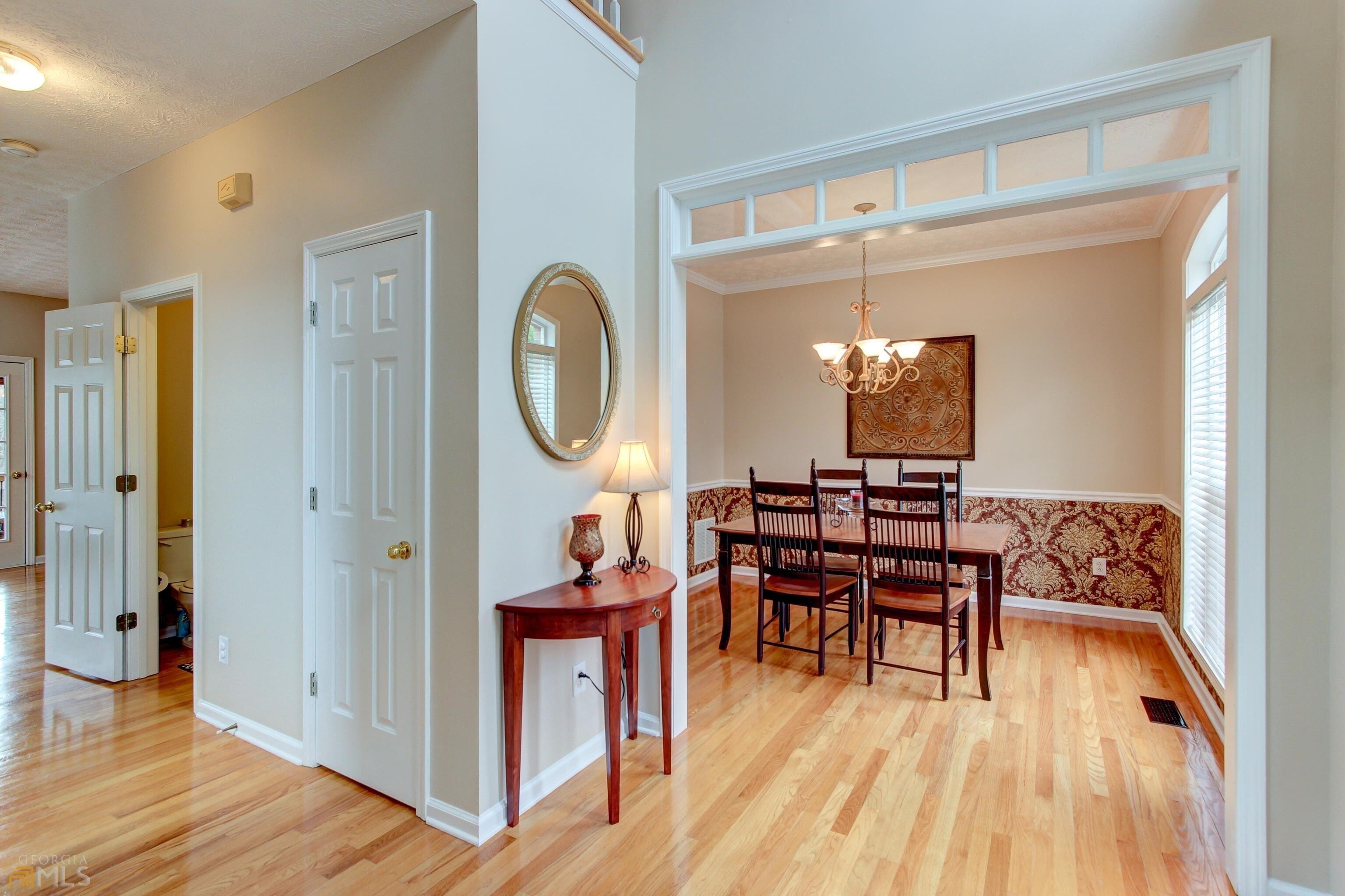 Cottage Cir, Fayetteville, GA 30215