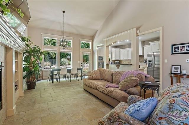 W 132nd Pl, Overland Park, KS 66213