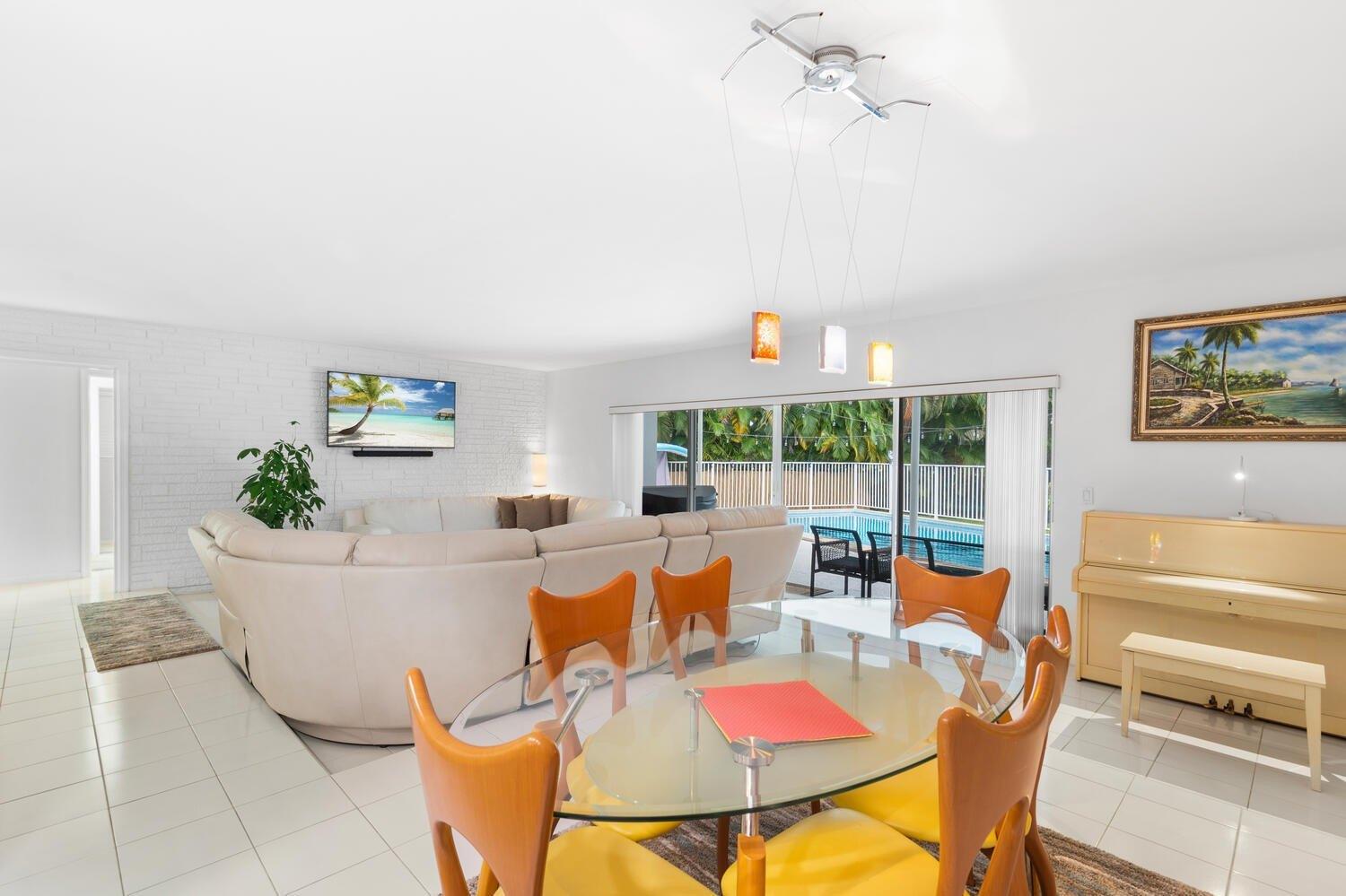 Harbour Dr S, Ocean Ridge, FL 33435