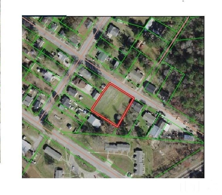 E Elizabeth St, Selma, NC 27576