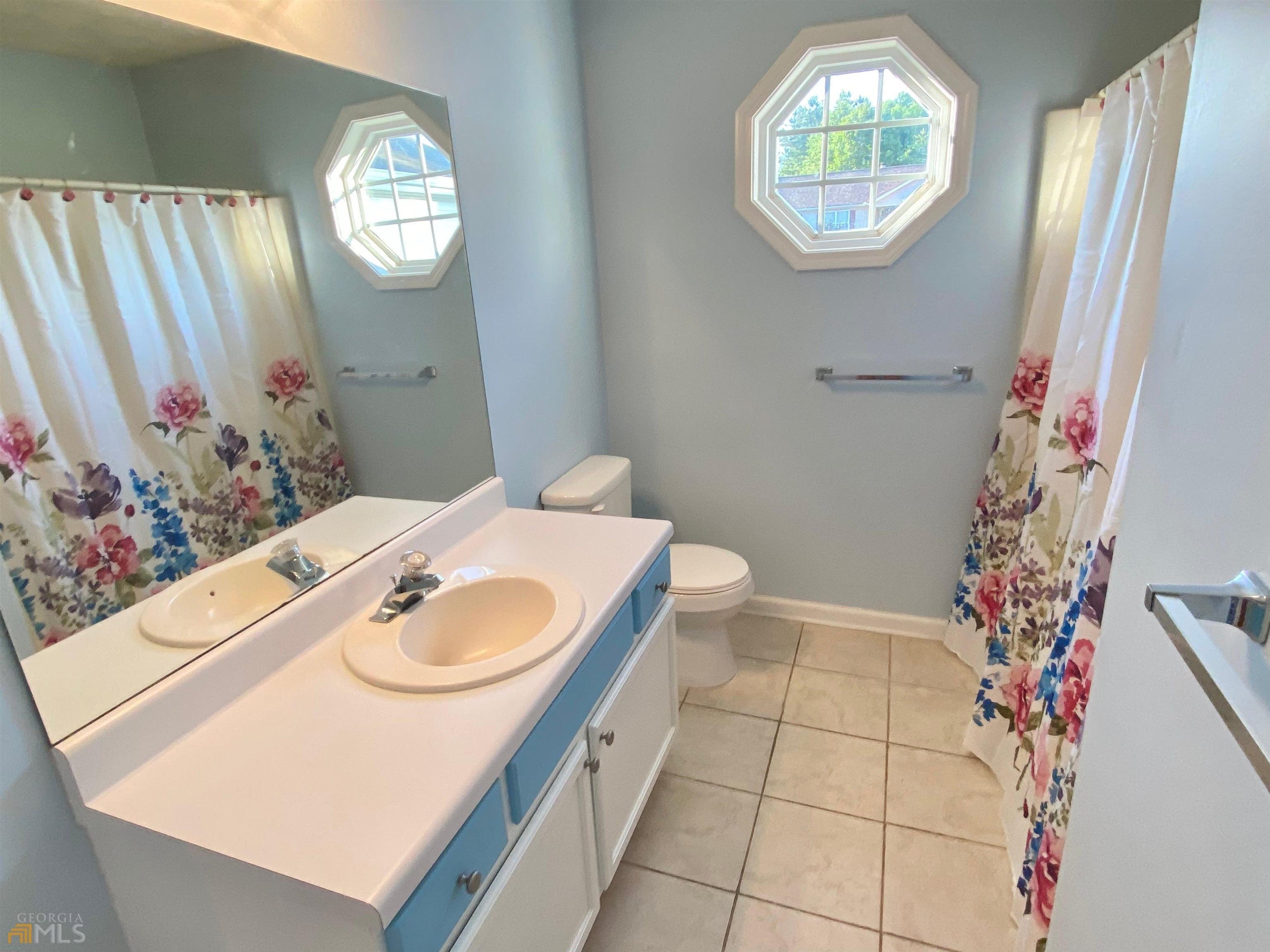 Canterbury Dr, Grantville, GA 30220